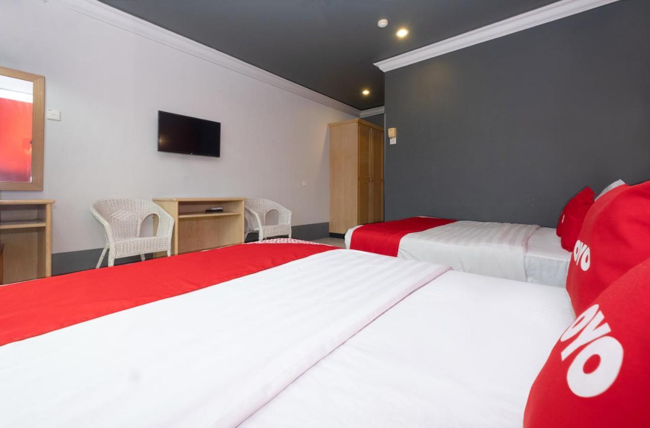 OYO 90050 V Hotel Teluk Intan Exteriér fotografie