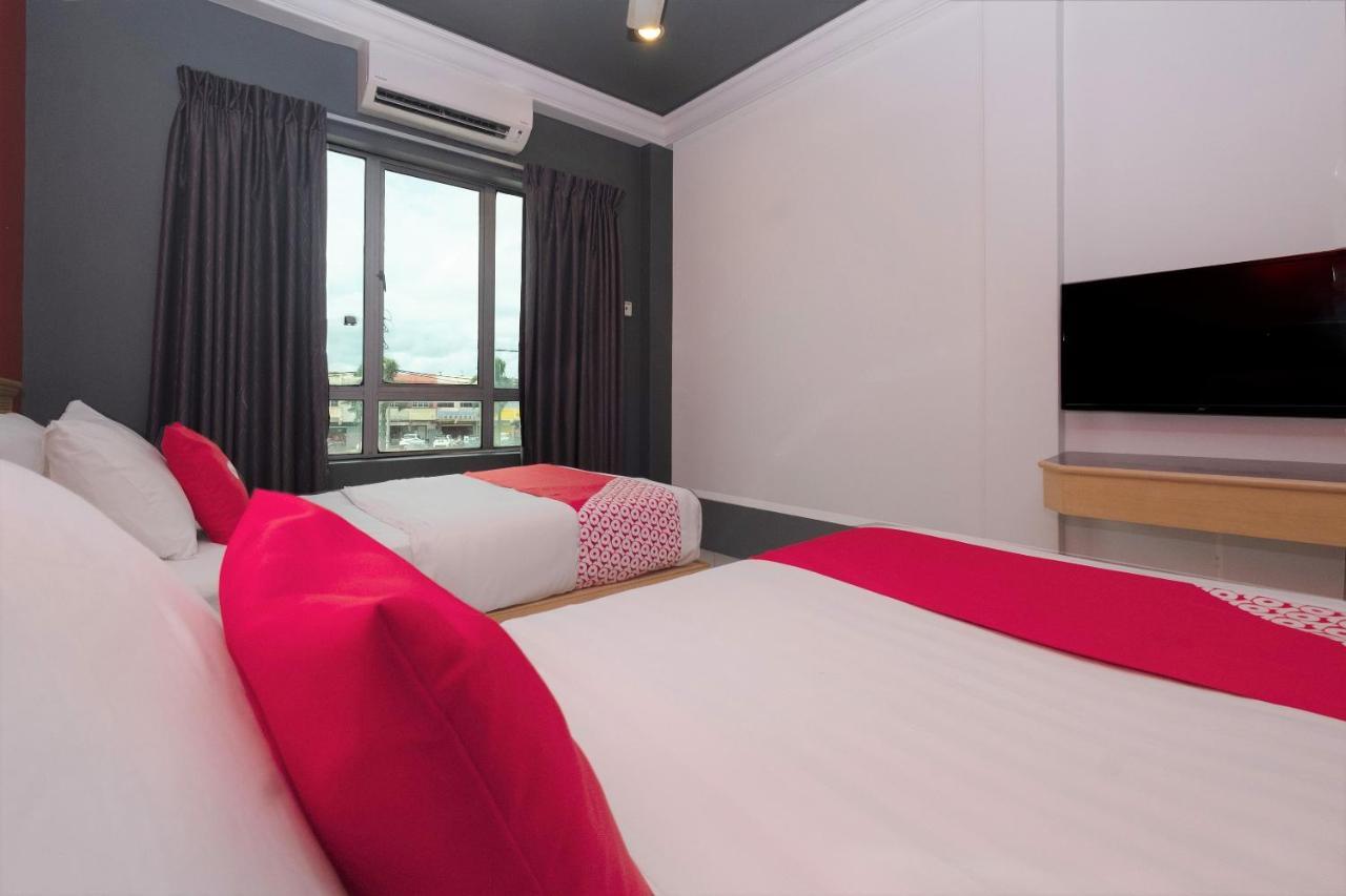 OYO 90050 V Hotel Teluk Intan Exteriér fotografie